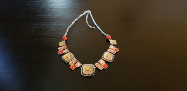 Collier fantaisie perles oranges depolies verre de Murano