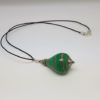 Pendentif forme de poire verte murano